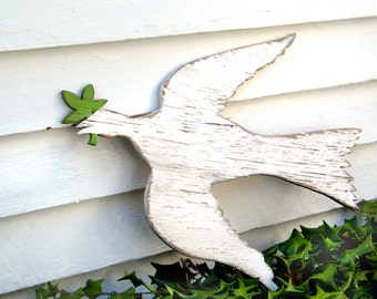 Wooden Peace Dove Sign Holiday Christmas Wall Decor Outdoor Decor George Washington's Mount Vernon Copula