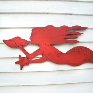 Wooden Mermaid Wall Art Sign for Beach House, Coastal Decor, Outdoor Sign, Pool and Bathroom Decoration, Swimming Mermaid with Shells