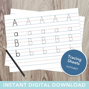 Può includere: Fogli di tracciamento stampabili per le lettere A e B. I fogli hanno linee tratteggiate per tracciare le lettere. Il testo "Tracing Sheets" e "Alphabet" è visibile sui fogli.