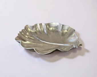 Large Vintage Beatriz Ball Leaf Platter - Elegant Serving Tray for Holiday Entertaining & Special Occasions