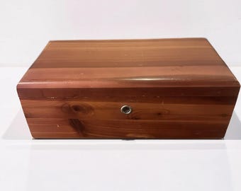 Vintage Lane Cedar Chest Keepsake Box – Mid-Century Modern Memory Trunk (9x5")