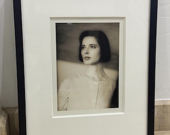 Gesigneerde Isabella Rosselini-portretfoto door Bader Howar, Twin Peaks Set Still