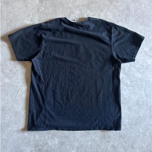 Camiseta Nike gris Swoosh negra vintage de los años 2000, talla L imagen 3