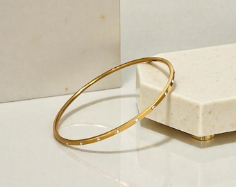 Bracelet Fin Minimaliste en Acier Inoxydable Doré pour Femme