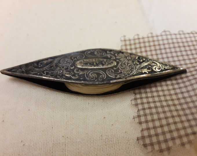 Victorian Tatting Shuttle Engraved Tatting Shuttle Victorian Style