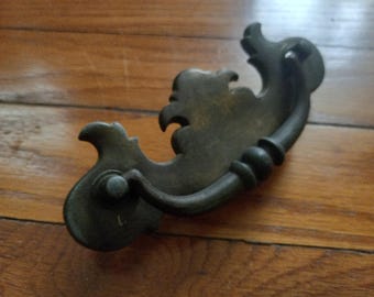 Single Vintage Gothic Brass Drawer Pull: Furniture Handles