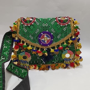 Handgemachte bestickte Reise-Make-up-Tasche, Brautjungfer Geschenk, Geschenk für die Freundin Bild 6