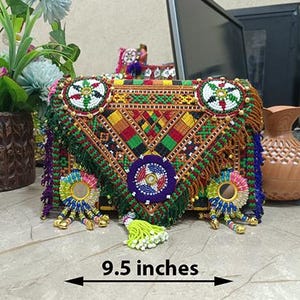 Handgemachte bestickte Reise-Make-up-Tasche, Brautjungfer Geschenk, Geschenk für die Freundin Bild 7