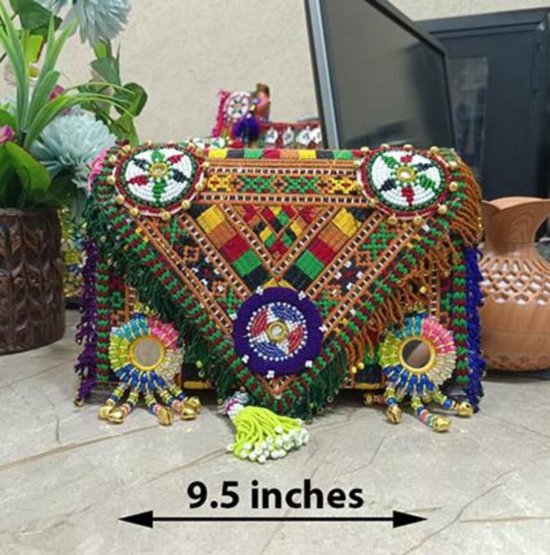Handgemachte bestickte Reise-Make-up-Tasche, Brautjungfer Geschenk, Geschenk für die Freundin Bild 7
