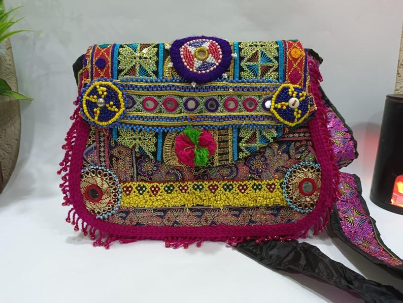 Handgemachte bestickte Reise-Make-up-Tasche, Brautjungfer Geschenk, Geschenk für die Freundin Bild 5