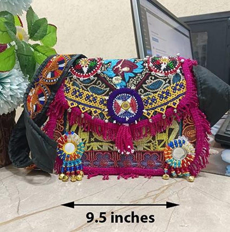 Handgemachte bestickte Reise-Make-up-Tasche, Brautjungfer Geschenk, Geschenk für die Freundin Bild 10