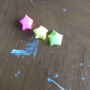 colored paper stars