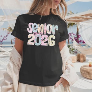 Gildan Floral 2026 Senior Shirt: Pastel Design Unisex Tee
