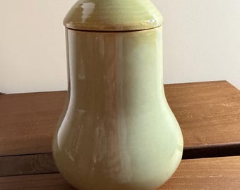 Vaso vintage in ceramica portoghese con coperchio, smalto verde, Ramiro Pires