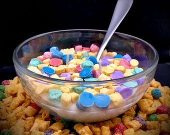 Vela con forma de tazón de cereales Crunch Berries con cuchara / Vela de comida realista / Cera de soja / Decoración del hogar