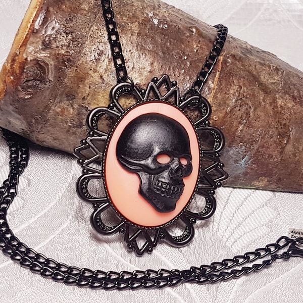 Cachemire rose - Crâne gothique noir et rose Cameo cabochon collier pendentif charme