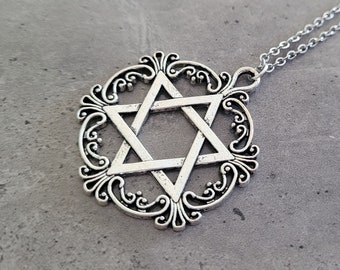 Grand collier pendentif à breloques étoile de David en filigrane d'argent signe juif