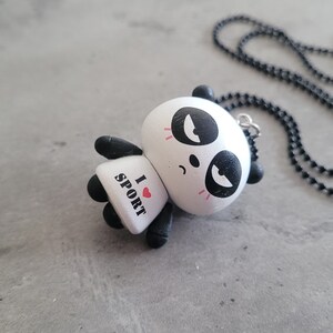 木製のパンダのフィギュア キュートでクールなエモかわいいネックレス