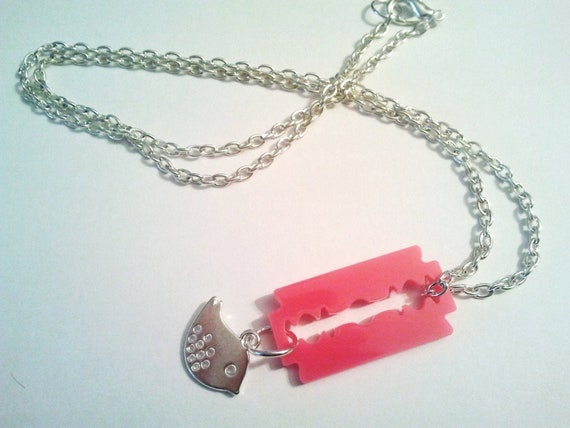 Special Pink Razor Blade and Tiny Bird Emo Kawaii Link Chain