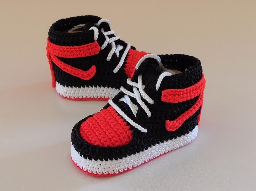 30 Basketball Crochet Patterns for Fans, Gifts, and Game-Day Decor 16 Baby Basketball Sneakers Booties Pattern