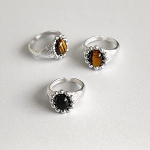 Adjustable Beaded Gemstone Ring, Tiger Eye or Black Onyx Statement Ring, Chic Silver Ring, Modern Ring for Women Men, Unique Gift