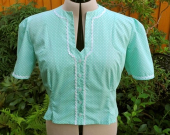 1940s style blouse in pastel green pinspot with ric rac detail made from original 40s pattern