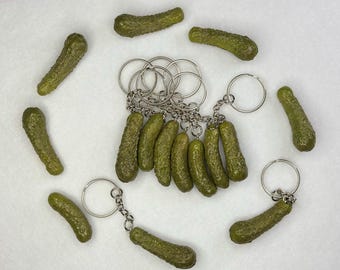 Miniature Pickle Keychain Gherkin Charm Accessory Bag Gift Food Realistic Novelty Idea Fake Enthusiast Present Tiny Clay Replica Mini