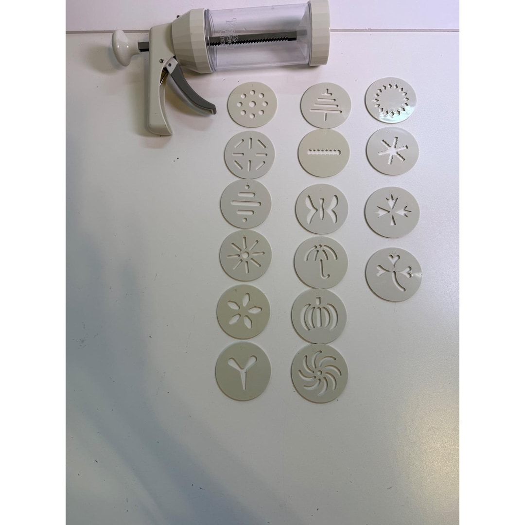 Pampered Chef Cookie Press 1525 White Clear With 16 Shaping Discs ...
