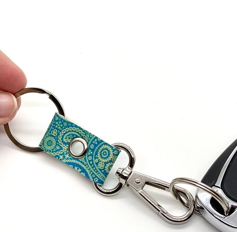 keychain clip and key ring. purse accessory zipper pull. faux leather silver or gold finish. image 5
