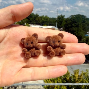 Boucles d&#39;oreilles ours en peluche | Boucles d&#39;oreilles ours en velours brun | Boucles d&#39;oreilles amusantes | Boucles d&#39;oreilles fantaisie | Boucles d&#39;oreilles uniques | Clous d&#39;oreilles faits main | Marron foncé