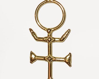 Alice Hysteria Key Pendent in Bronze