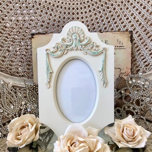 Vintage French Ornate Photo Frame Picture Frame  4&quot; x 6&quot; Unique Shape French Country *MAKE OFFER*