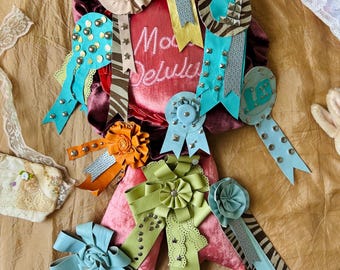 Broche de roseta con cinta de premio de cuero