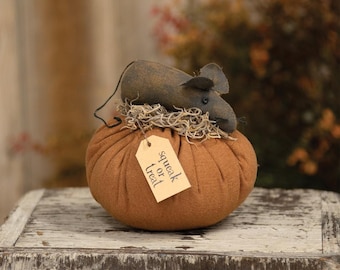 Primitive Fabric Halloween Small Squeak or Treat Mouse On Pumpkin - 4.5"H