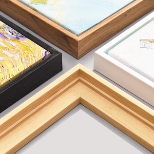 Schwimmender Rahmen für gestreckte Ölbilder ， Gold, Walnussholz, natürliche Holzfarbe