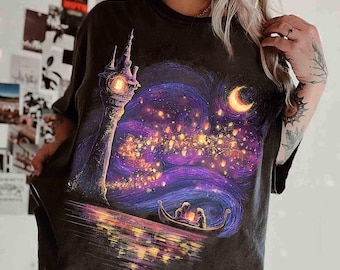 Komfortfarben Rapunzel Princess und Flynn Rider Version Lanterns Shirt, Retro Disney verheddert das Königreich Corona Tee, Lost Princess Tee