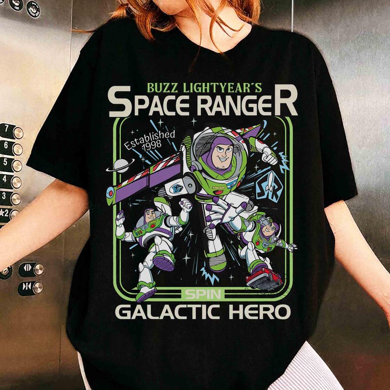 Camiseta retro de Buzz Lightyear: "To Infinity and Beyond", camiseta de Toy Story Pixar Disney, camiseta de Space Ranger, ideal para viajes familiares a Disneyland. imagen 6