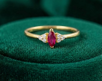 Marquise Rubin Ring, Rubin Ring, Juli Geburtsstein, Zierlicher Ring, 14K Gelbgold Rubin Ring, Gold Rubin Ring, Geschenk für sie, Minimalistischer Ring