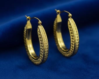 Aros ovalados de 1 pulgada con diseño de rayas cruzadas de oro amarillo macizo de 10 quilates