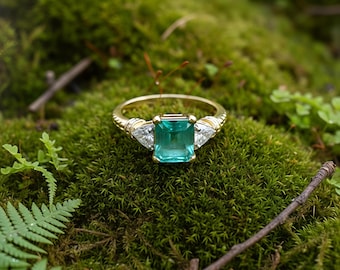 3 カラットのコロンビア産エメラルドとダイヤモンドのハロー 18K 3 カラットのコロンビア産エメラルドとダイヤモンドのハロー 18K