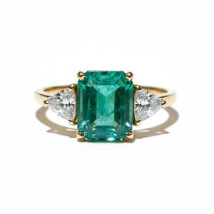 Natural 2CT Colombian Emerald and Trillion Diamon 18K Yellow Gold Ring