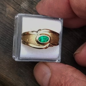 Emerald Bezel Set 14K Yellow Gold Ring 7.24 Grams
