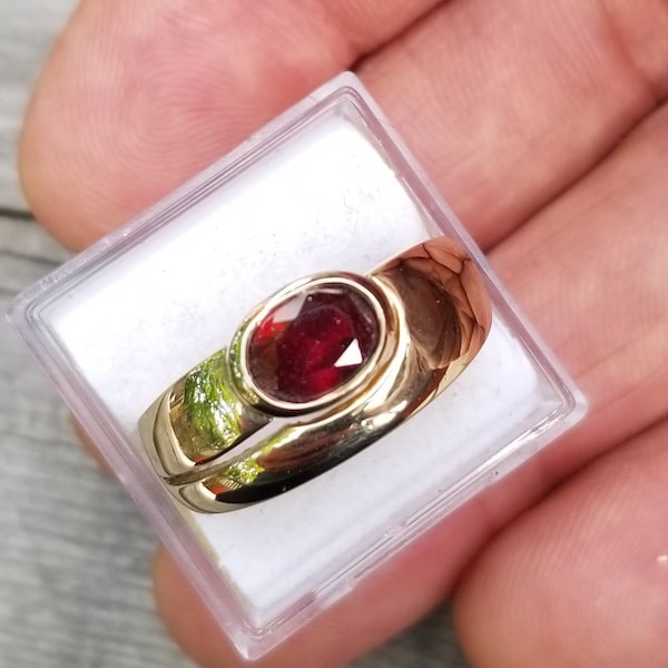Blood Red Spinel 14K Yellow Gold Ring