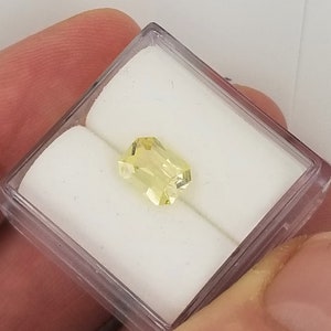 Radiant Cut Canary Yellow Sapphire 7 x 5 MM for Engagement Ring, Eye Clean Natural Pastel Color Yellow Sapphire for Jewelry