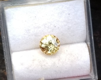 Yellow Sapphire 5.4 MM Round