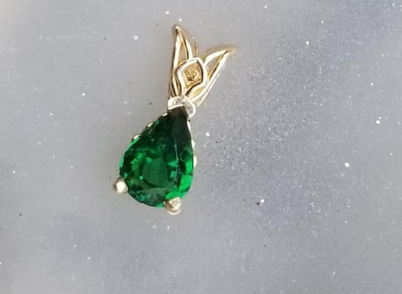 Pear Shape 14 Yellow Gold Pendant Tsavorite Garnet January Birthstone Gift for Her, Free Shipping to United States
