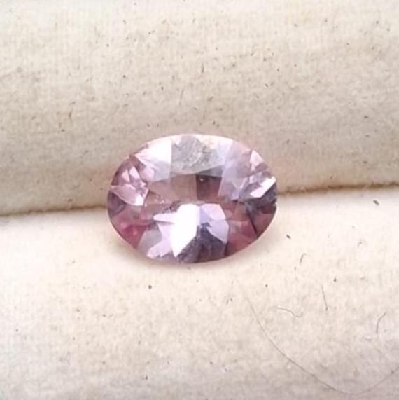 Ceylon Oval Pink Sapphire Precision Cut Gemstone for Jewelry