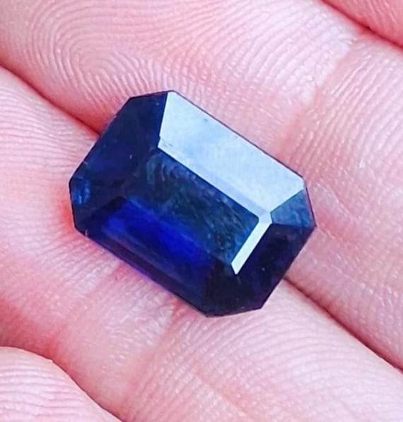 Large Purple Blue Iolite Natural 7.38 Carats Emerald Cut Gemstone