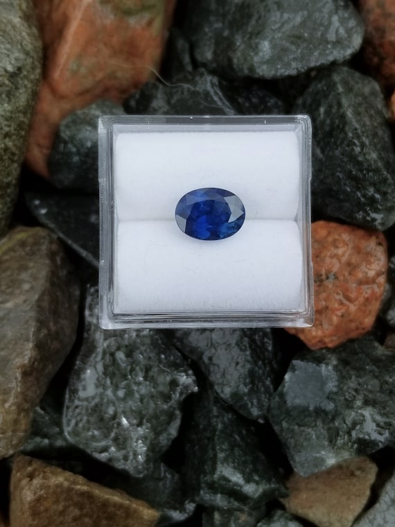 Blue Sapphire 8x6mm Oval