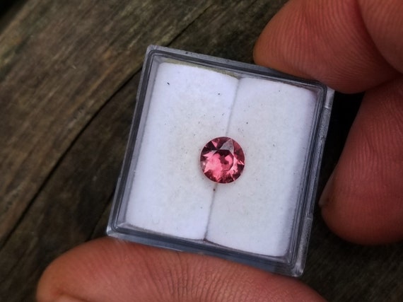 Unique Sapphire 5.5 MM Round Cut September Birthstone for Jewellery